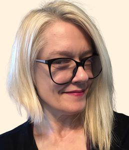 Laura Pelton-Sweet, Therapist