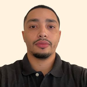 Miguel Pacheco, Therapist