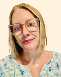 Teresa Hayes, Therapist