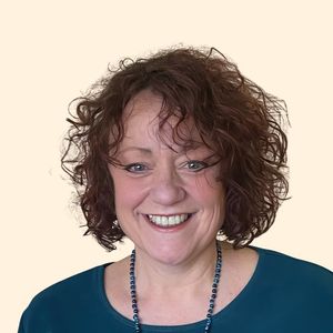 Amy Rozett, Therapist
