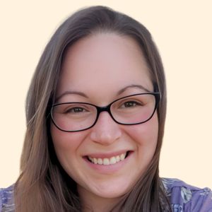 Danielle Nuellen, Therapist