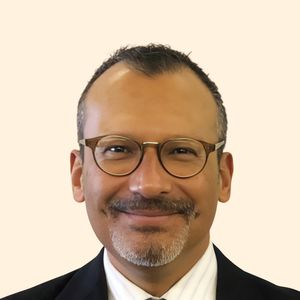 Peter Balderas, Therapist