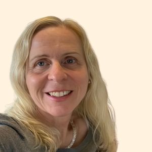 Jutta Vogt, Psychiatrist