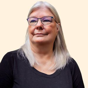 Susan Muinch, Therapist