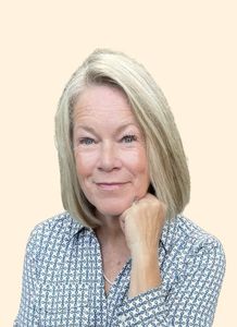 Karen Voyer-Caravona, Therapist