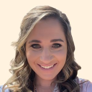Jenna Torres, Psychologist