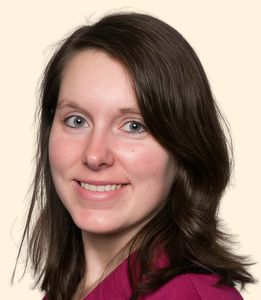 Laura Holmberg, Therapist