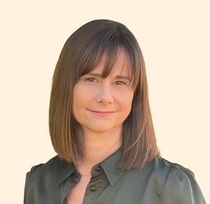 Jennifer Koch, Therapist