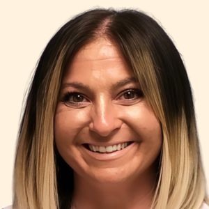 Michelle Hajduk, Therapist