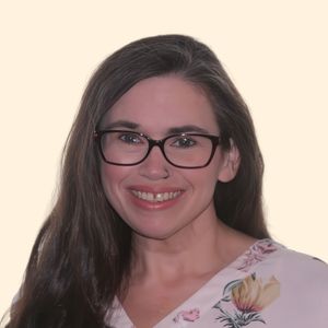 Sarah Dotson, Therapist