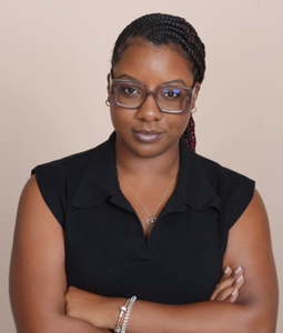 Chynna Bedasee-Rowe, Therapist