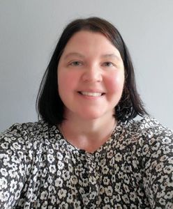 Joy Chester, Therapist