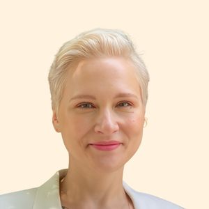 Rae DeBehnke, Therapist