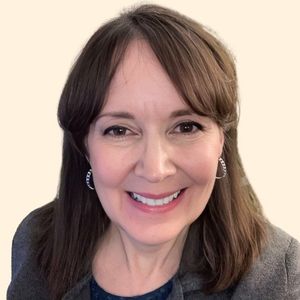 Beth Cappelli, Therapist
