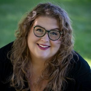 Noelle Miller, Therapy Clinician