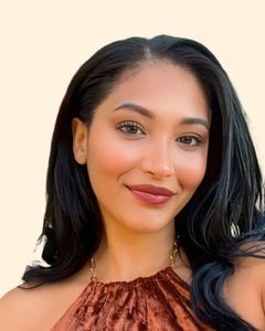 Jasmine Luther, Therapist