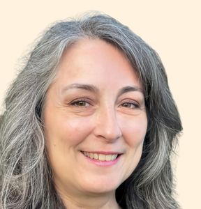 Erin Richardson, Therapist