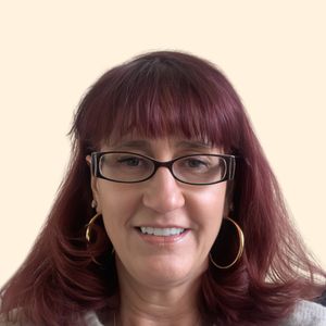 Renee Shaw, Therapist