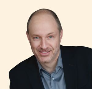 Daniel Cronin, Therapist