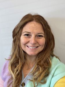 Casie Lopez, Therapist