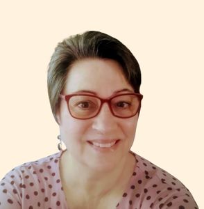 Carol Bates, Therapist