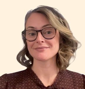 Lauren Sieber, Therapist