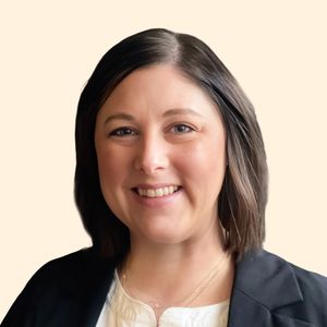 Amanda Roberson, Therapist