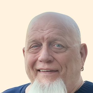 Pedar Herom, Therapist