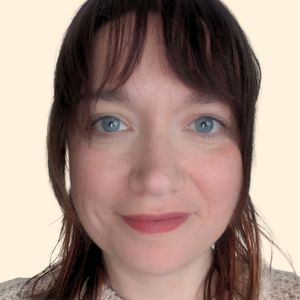 Amanda Eshelman, Therapist
