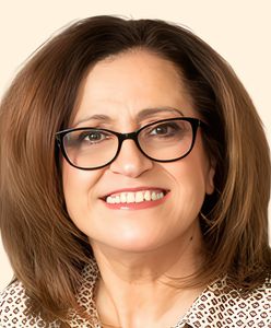 Marie Riviere, Therapist