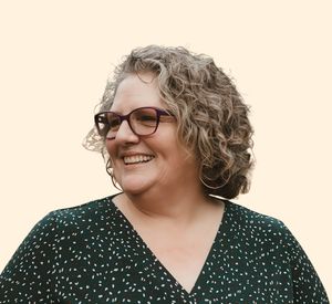 Rebecca Holland, Therapist