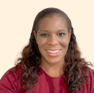 Yarinika Miller, Therapist