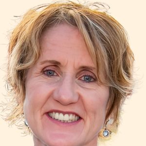 Hayley Englander, Therapist
