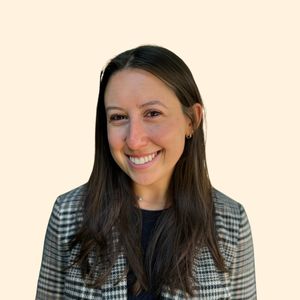 Rebecca Dunn, Therapist