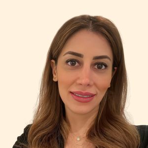 Niosha Sarfallah, Psychologist
