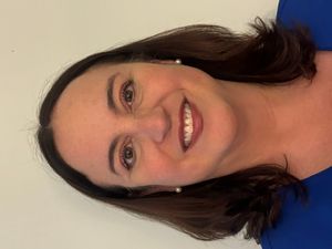 Renee Carey-Schindler, Therapist
