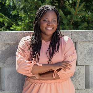 Alia Worthy, Therapist