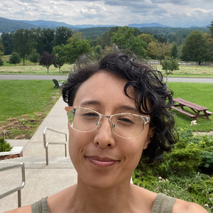 Neesi  Hansen, Therapist