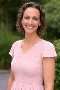 Andrea Lavigne, Psychologist