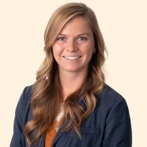 Nicole Krzeminski, Therapist