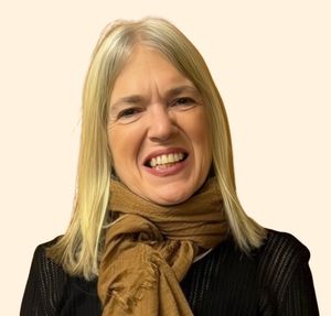 Rachel Zioulas, Therapist