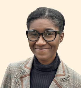 Rita Mensah, Therapist