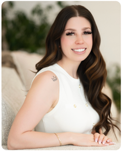 Maggie McClutchy, Therapist