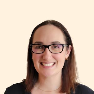Taylor Tabinsky, Therapist