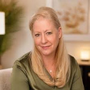 Staci Jenkins, Therapist