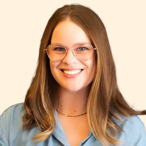 Marlee Cavallero, Therapist