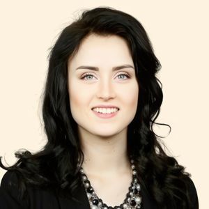 Kaitlin Pennington, Therapist