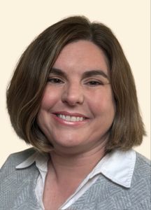 Melissa Pedersen, Therapist