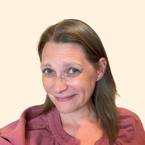 Ellen Gormley, Therapist