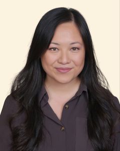 Hly Vang, Therapist